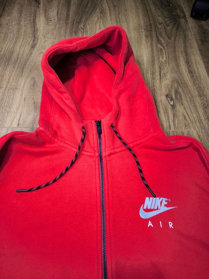 Veste Nike à capuche, taille L, très bon état 👌 - photo numéro 4