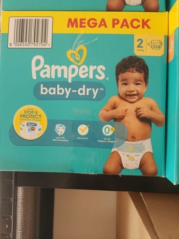 Carton mega pack Pampers taille 2