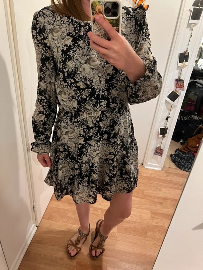 Robe à fleur de la marque Peace n’ love M/L - photo numéro 2