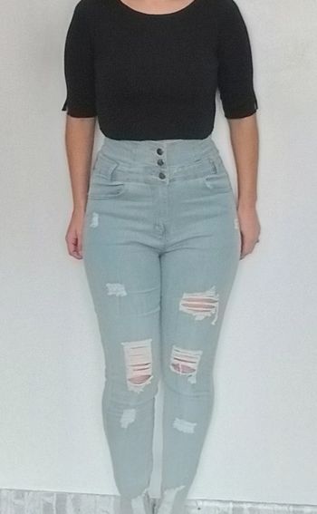 Jean slim troué délavé taille très haute 38