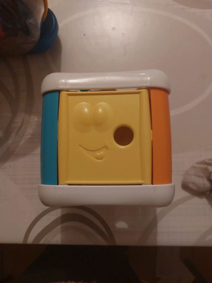 Cube à formes à insérer Chicco