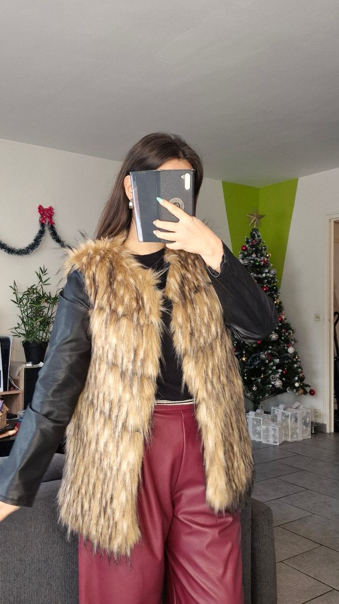 Manteau fausse fourrure + simili