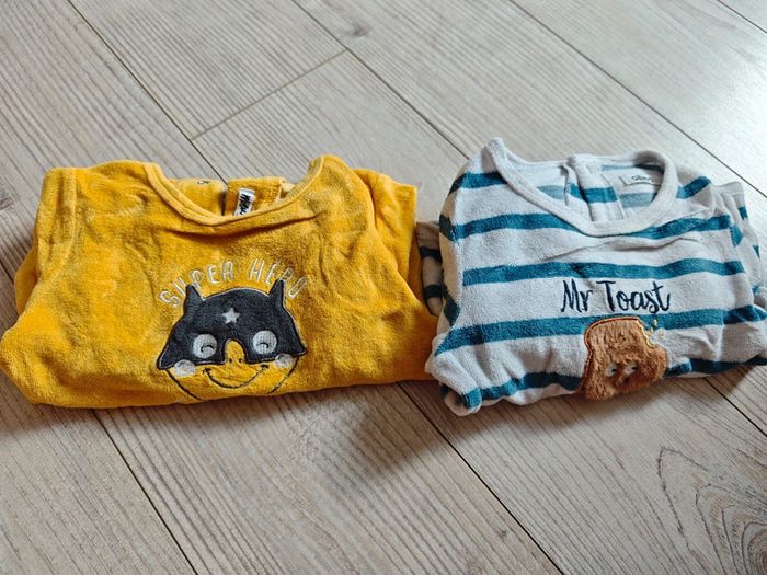2 pyjamas velours 18 mois