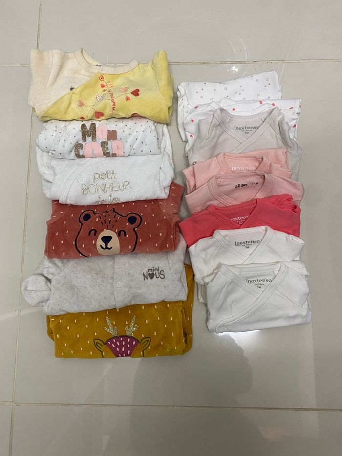 Lot vêtement bébé 1 mois