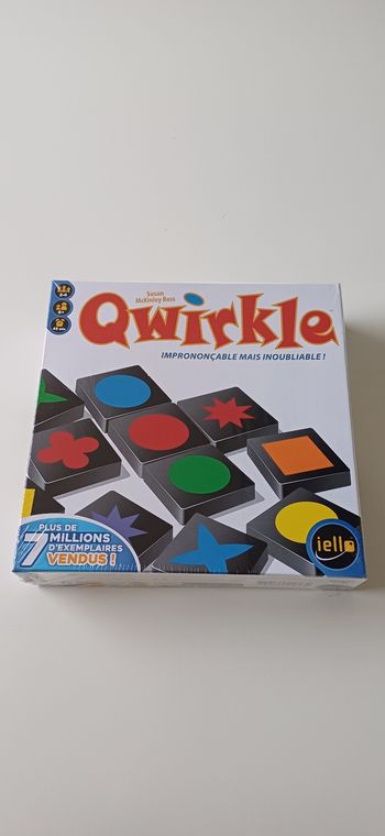 Jeu Qwirkle neuf sous blister nouvelle édition Iello 