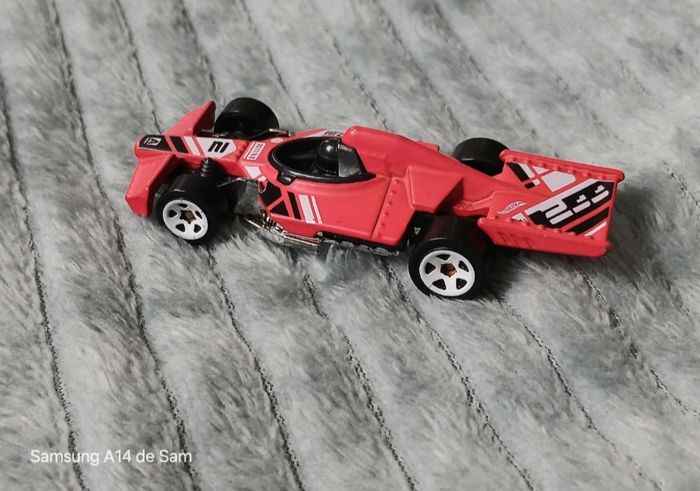 Voiture DHN88 hotwheels - photo numéro 2