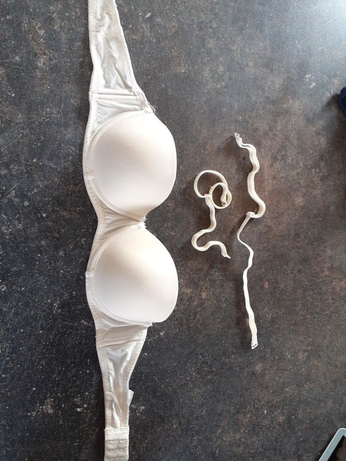 Soutien gorge - photo numéro 2