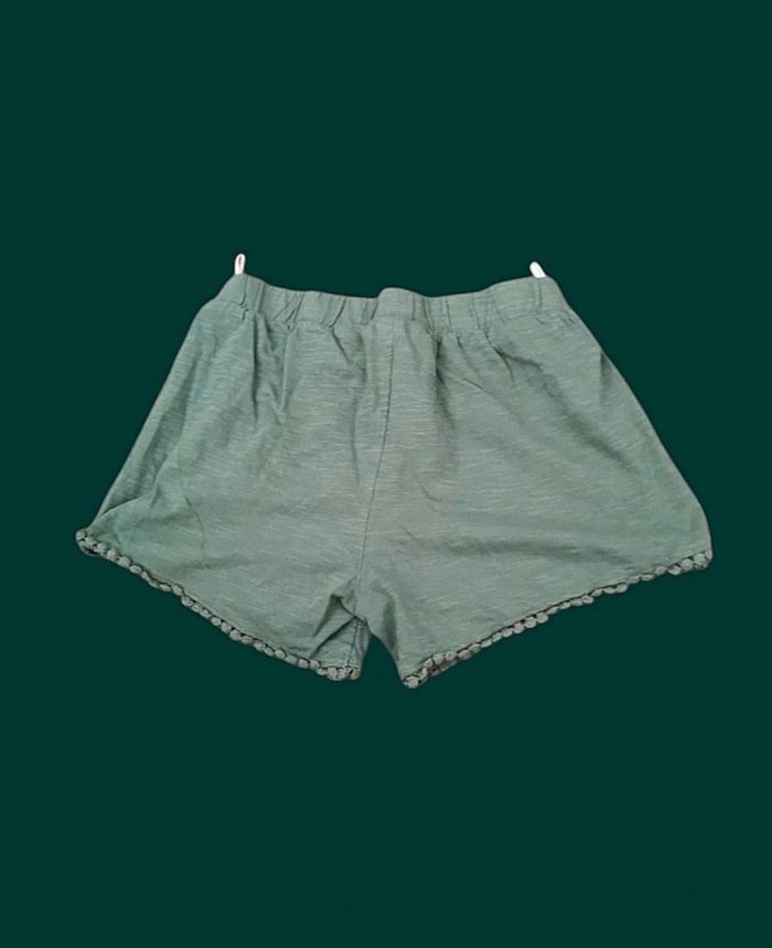 Short kaki C&A taille 10 ans - photo numéro 2