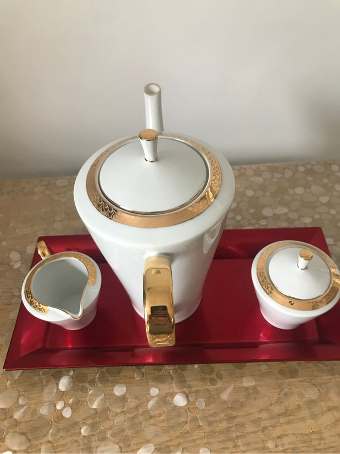 Service à café  porcelaine  de Limoge - photo numéro 2