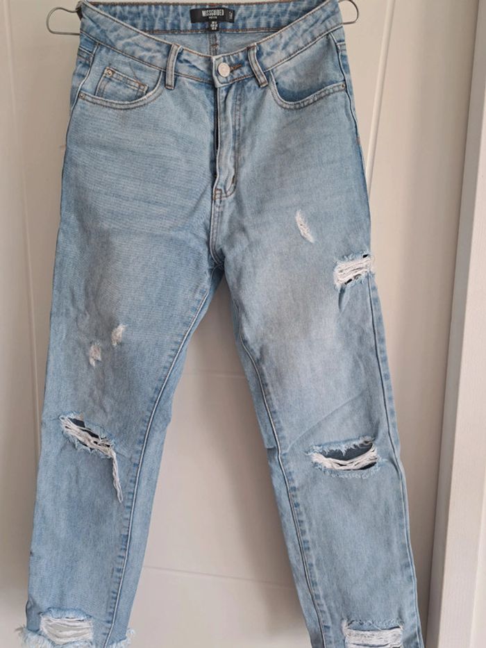Jeans troué Missguided petite 32