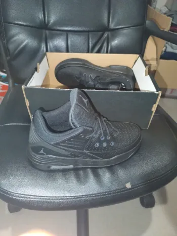 Jordan max aura 5