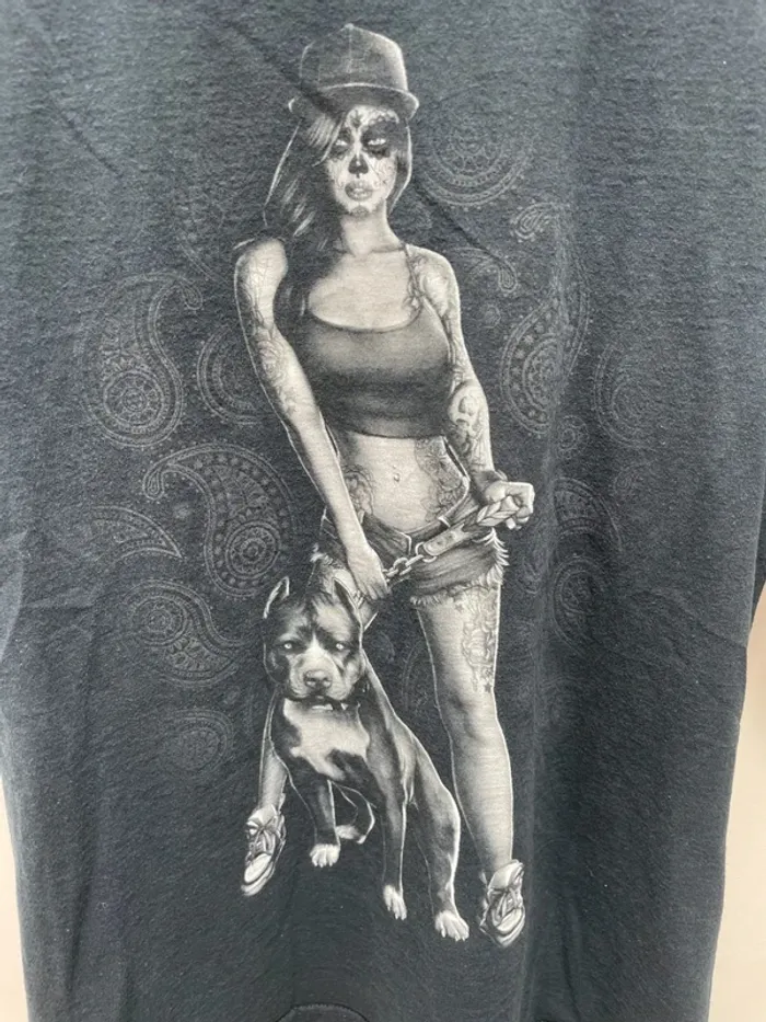 Vintage Streetwear T-Shirt – Sugar Skull Woman & Pitbull Graphic – Size L - photo numéro 2