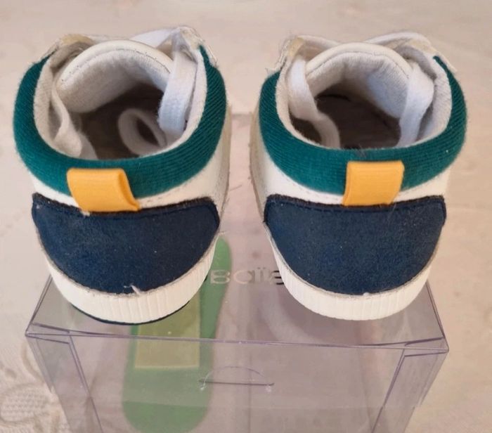 Baskets 1/6 mois Obaïbi neuves - photo numéro 2
