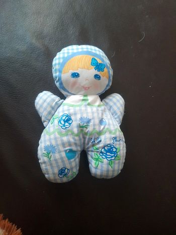 Petite poupée tissus type vichy bleu
