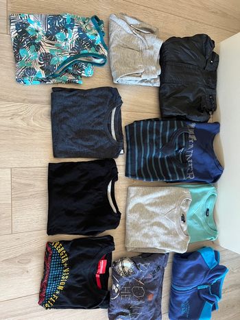 Lot vêtements 