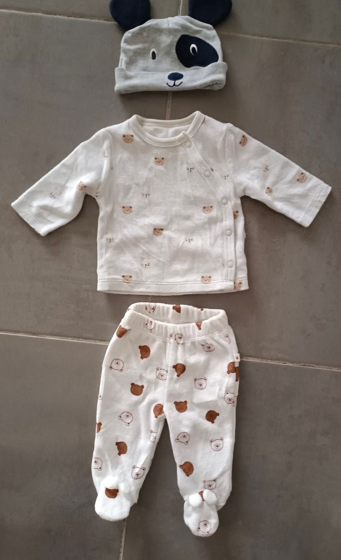 Lot de vêtements bébé garçon naissance et 1 mois - photo numéro 9