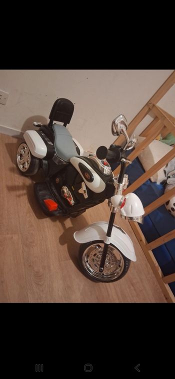 Moto électrique enfant