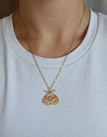 Joli collier en acier inoxydable