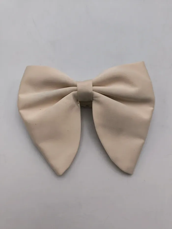 Noeud papillon ajustable satiné beige Pierre Cavelli Neuf