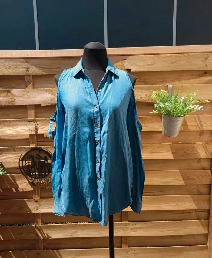 Chemise neuve XS