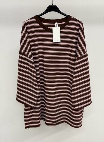 T-shirt rayé oversize – manches larges tendance