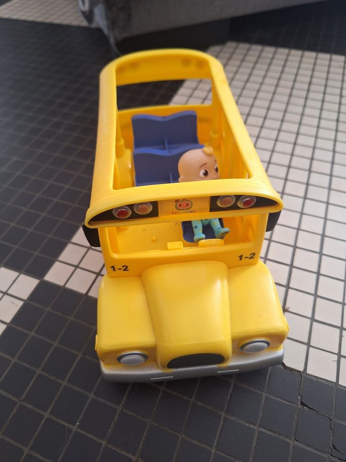 Bus cocomelon - photo numéro 2