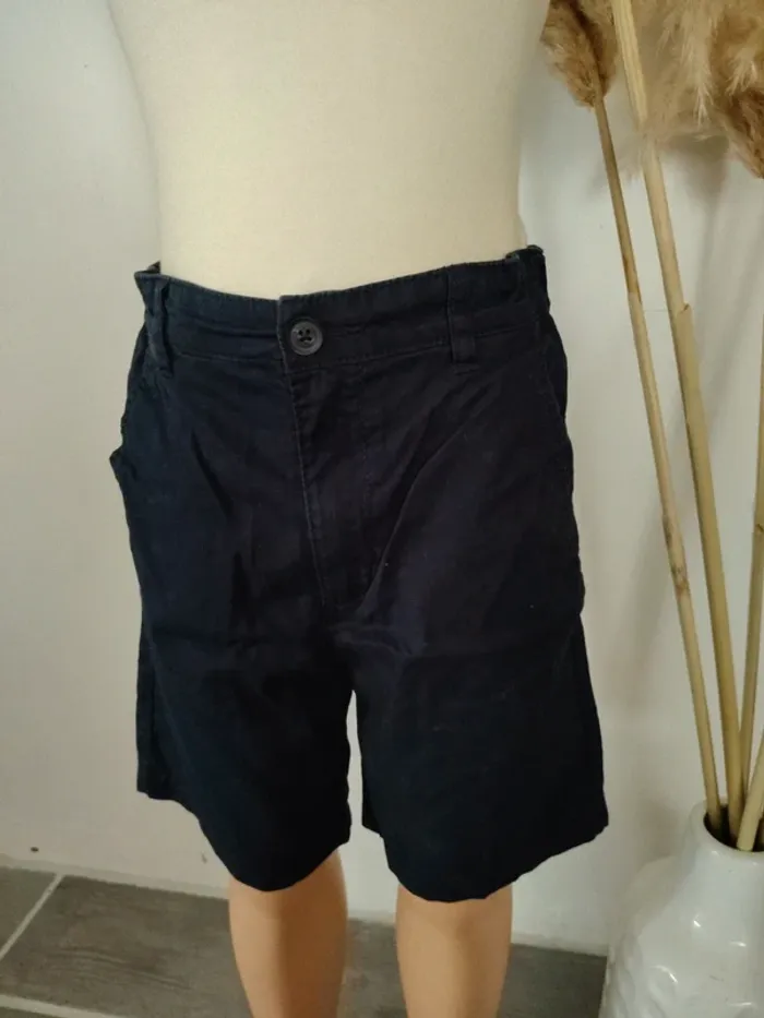 Short garçon 🧑 10 ans - photo numéro 2
