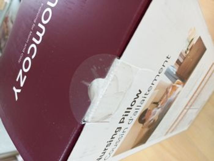 🍼 Coussin d'allaitement Momcozy - photo numéro 9