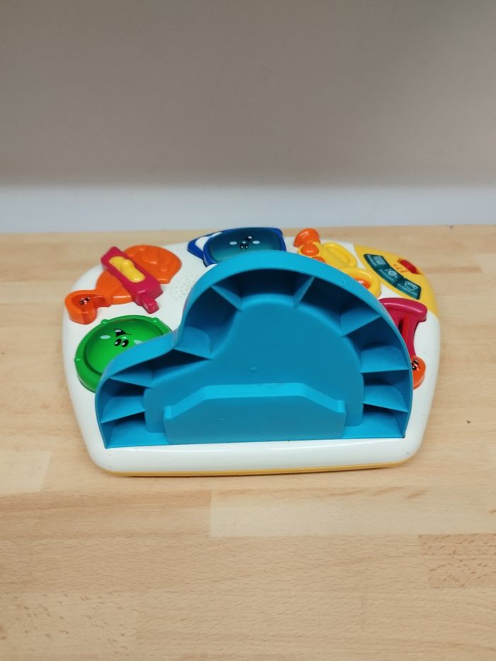 Orchestre 1er age - musical et lumineux - CHICCO - fonctionne avec 2 piles AA - photo numéro 2