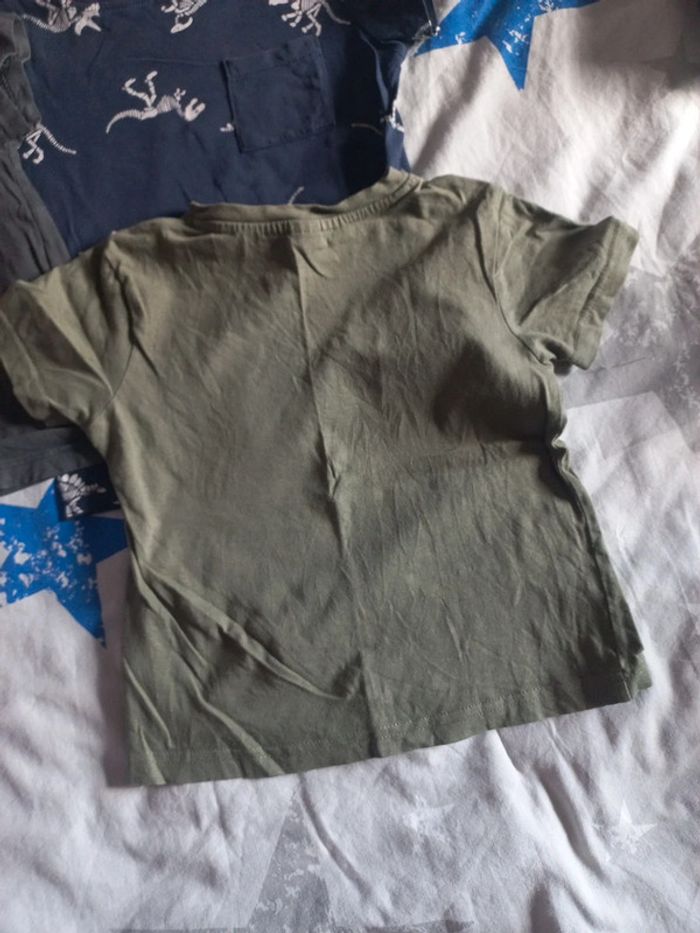 Lot 6 t-shirts 4 ans - photo numéro 10