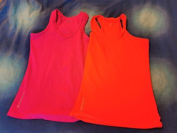 Débardeurs taille 10ans