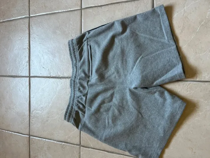 Short homme pull & bear - photo numéro 2