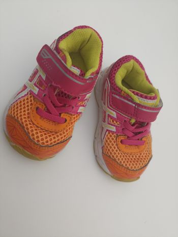 Basket fille t. 19.5