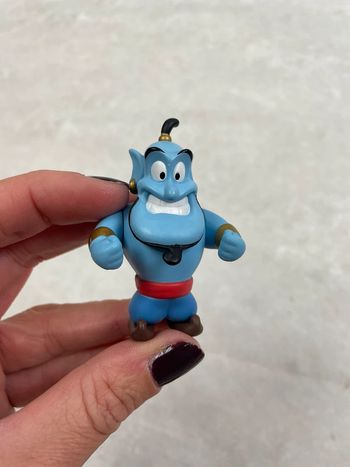 Mini figurine disney le genie d’Aladin.