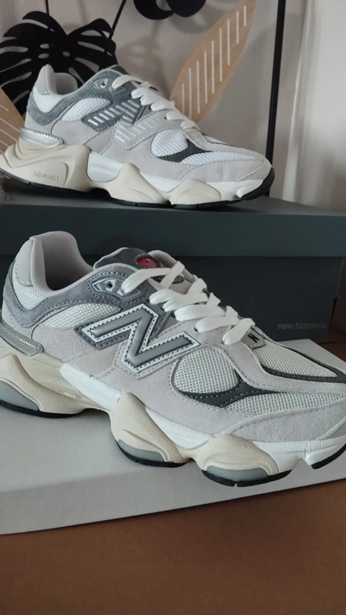 New Balance 9060 Gris 36 - photo numéro 3