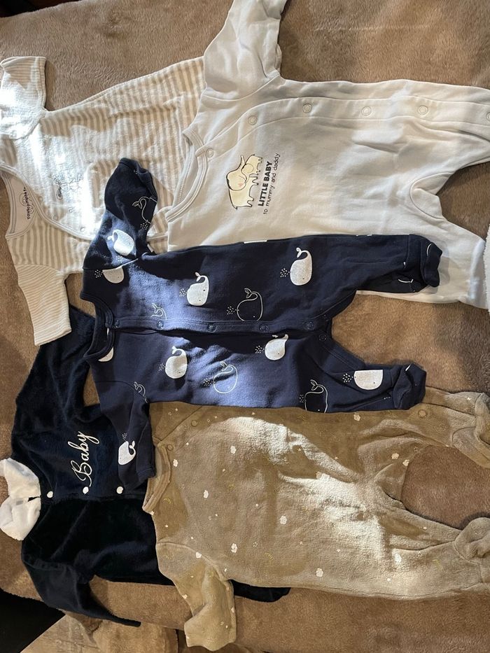 Lot 1 mois garçon - photo numéro 4