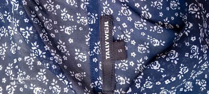 Top court fines bretelles avec volants imprimé fleurs marine femme S Tailly weijl - photo numéro 20