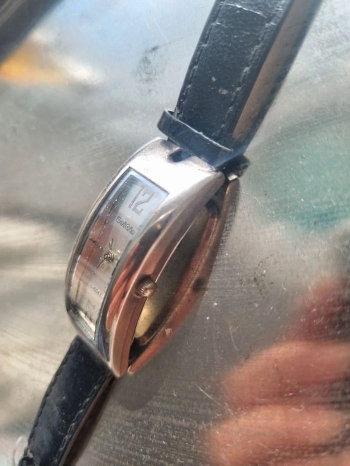 Montre vintage noir - photo numéro 3