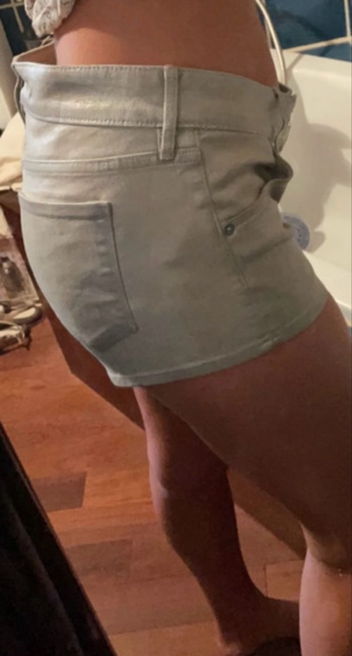 Short gris H&M - photo numéro 3