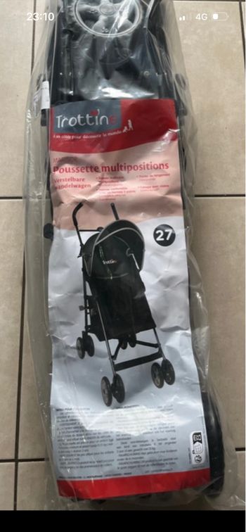 Poussette canne multipositions trottine neuf 