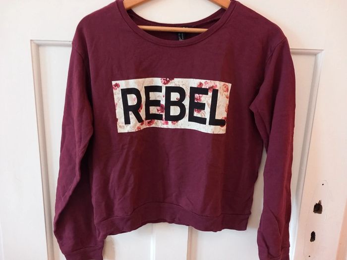 sweat-shirt fille taille M