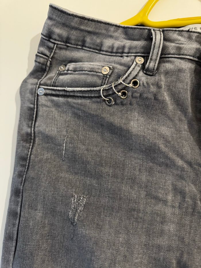 Jean avec anneau - photo numéro 5