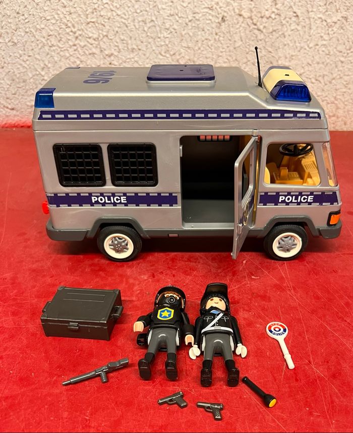 Fourgon de police playmobil - photo numéro 2