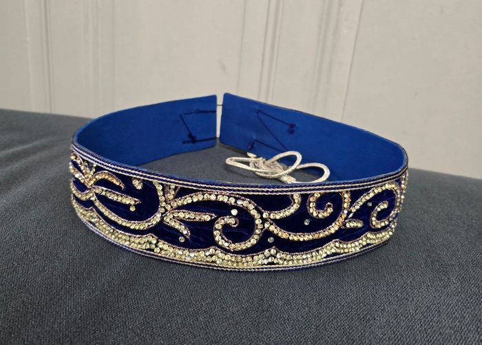 Ceinture caftan takchita bleu roi avec strass