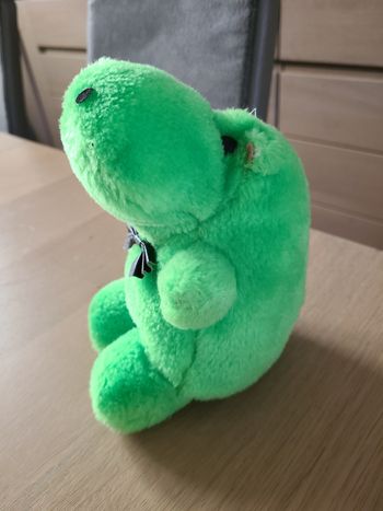 Peluche hippopotame vert fluo