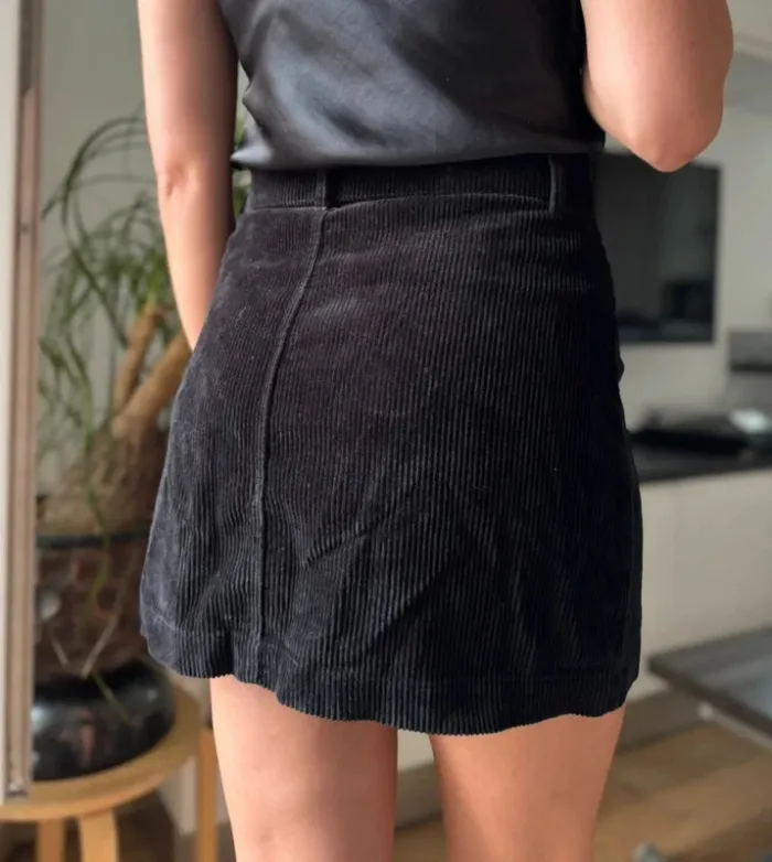 Mini jupe noire style cowboy en velours côtelé Topshop Taille 36 - photo numéro 4