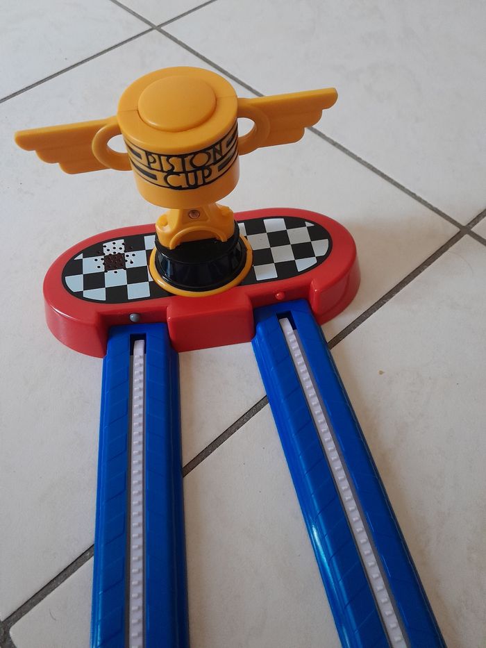 Jeu de course Piston Cars - photo numéro 2
