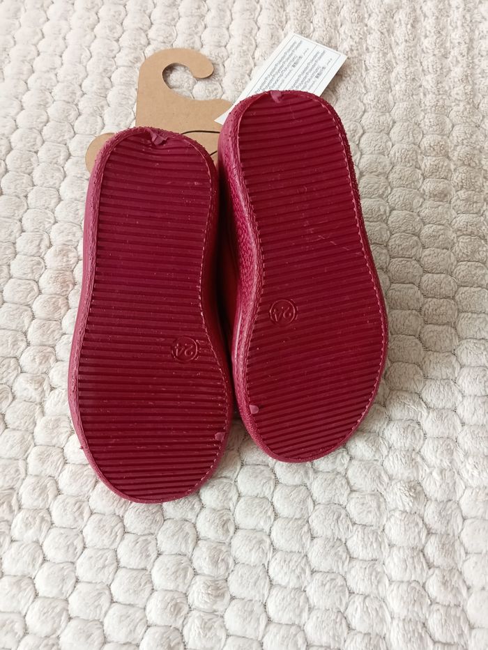 Chaussons 24 - photo numéro 4