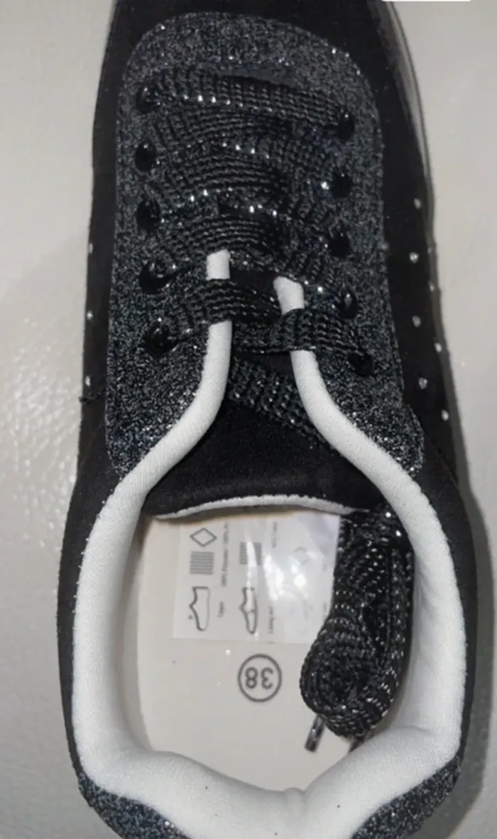 Baskets noires pailletées et brillantes - Taille 38 Neuves - photo numéro 4