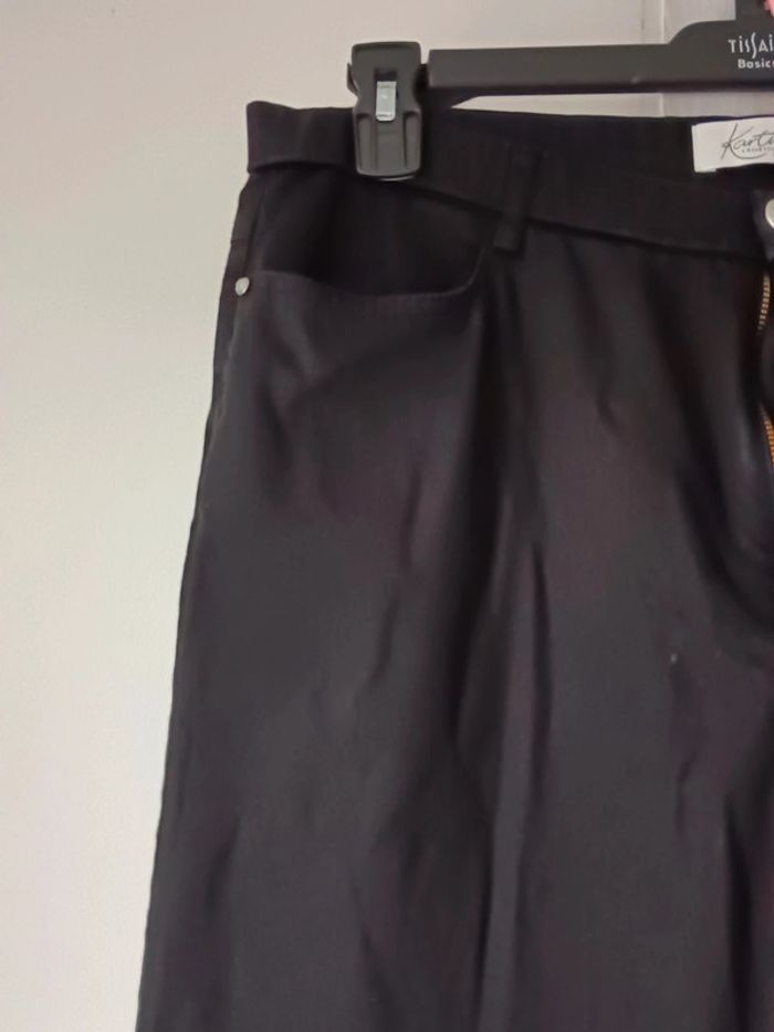Magnifique pantalon léger taille 46 - photo numéro 5